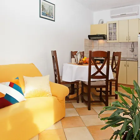 Ratac Bol Apartment