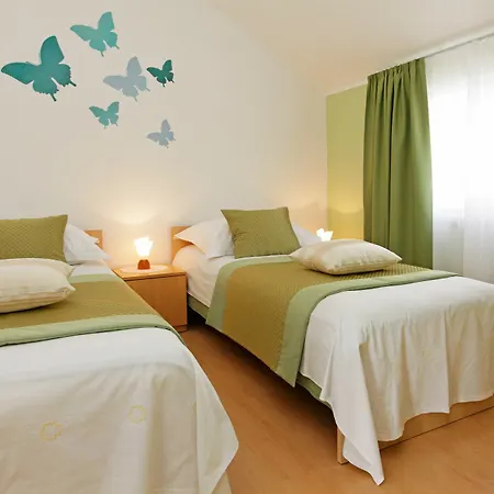Ratac Bol Apartment