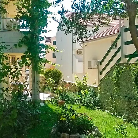 Ratac Bol Apartment *
