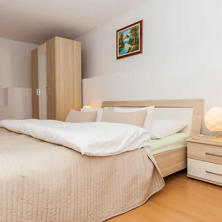 Ratac Bol Apartment Bol